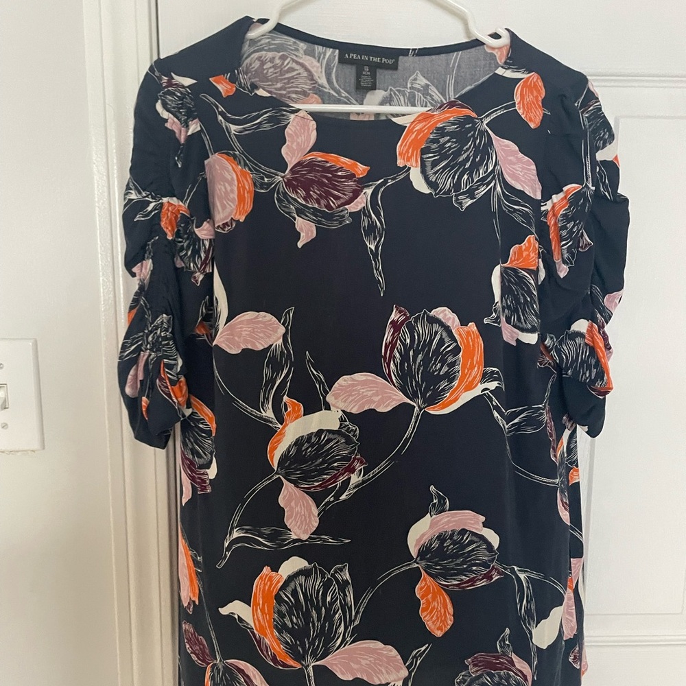 Beautiful maternity summer and spring top.